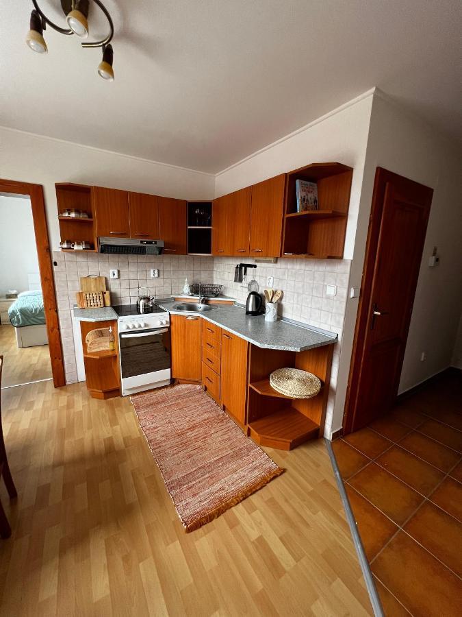 Apartman Mw Lägenhet Poprad Exteriör bild